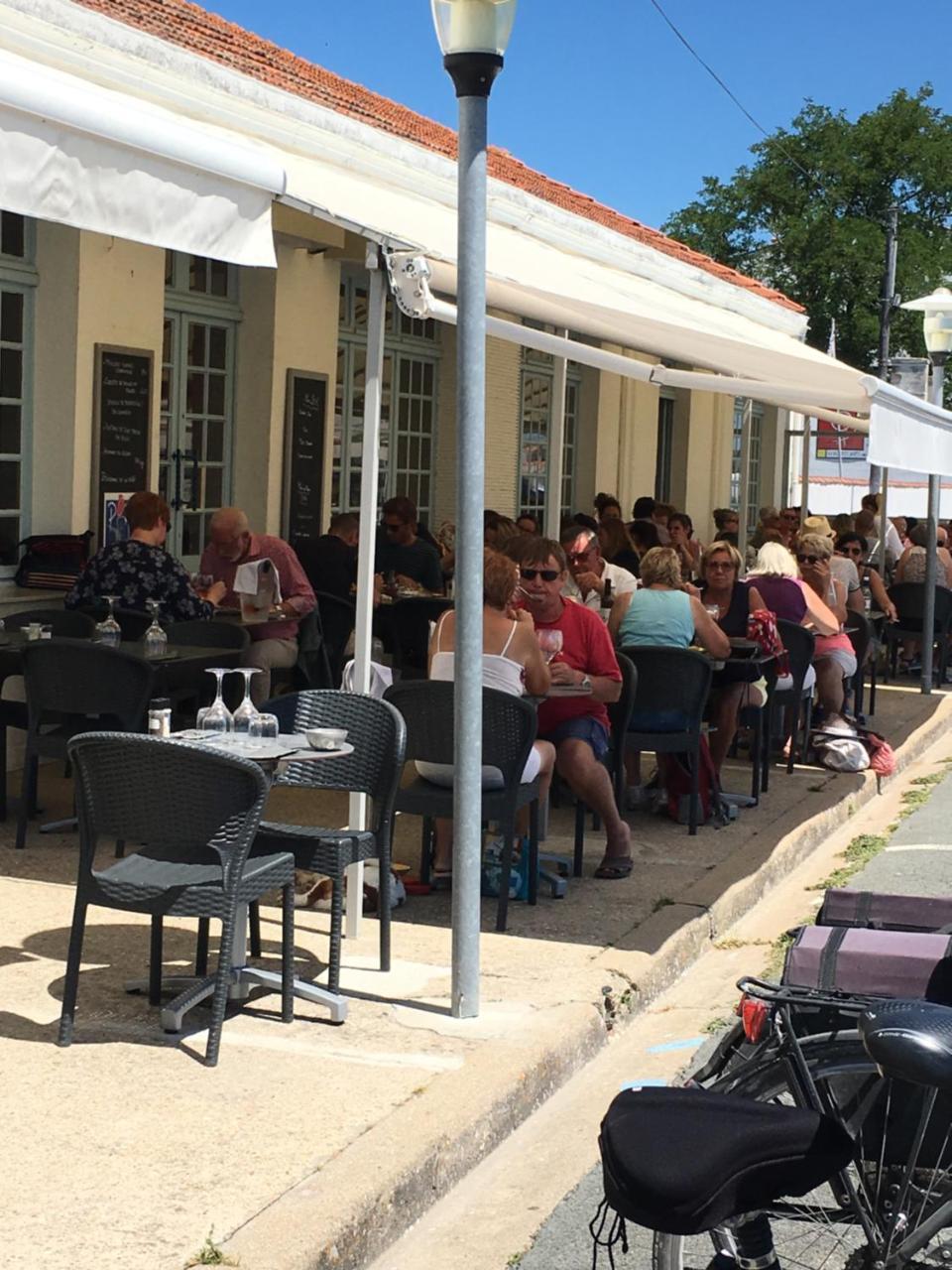 Les Bains Boyardville - Hôtel et Restaurant Exterior foto